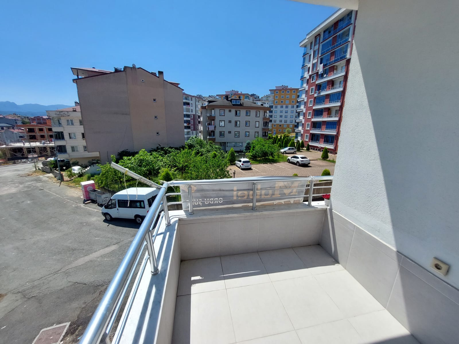 ŞAHİNCİLİ MAH. UMUT HASTANESİ ARKASINDA KİRALIK 3+1 DAİRE